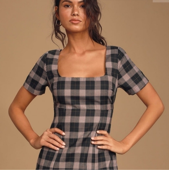 Lulu's Plaid Mini Dress w/ Slit Women's Small S Black Red White Square Neck Prep - Picture 1 of 7